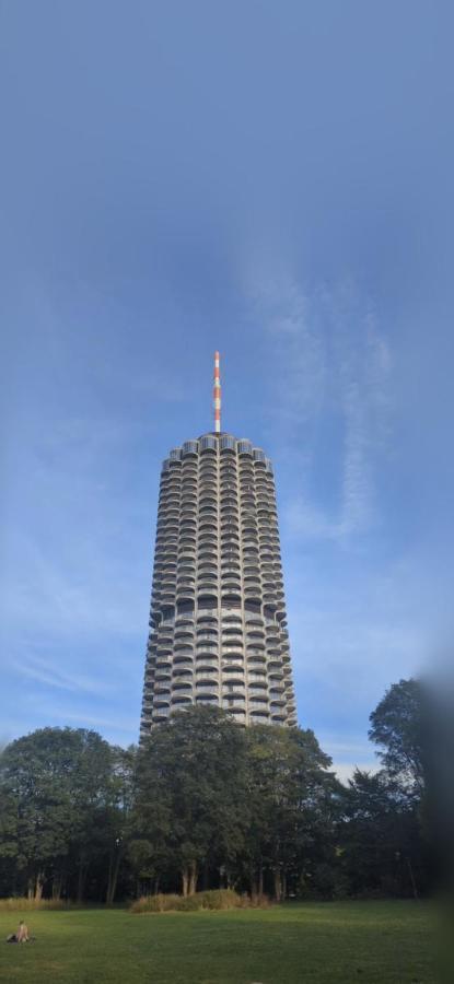 Royal - Sky - Suite Augsburg Ngoại thất bức ảnh