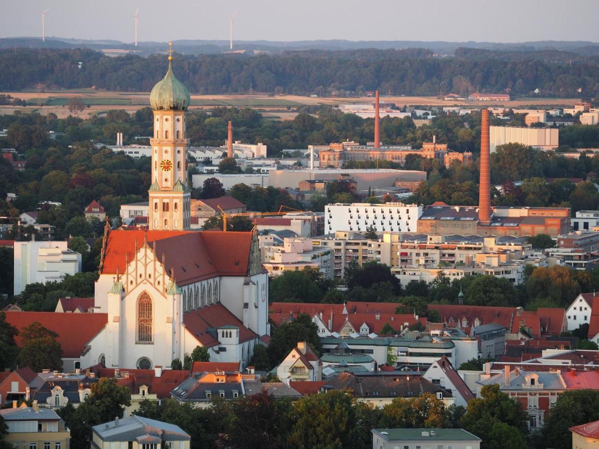 Royal - Sky - Suite Augsburg Ngoại thất bức ảnh