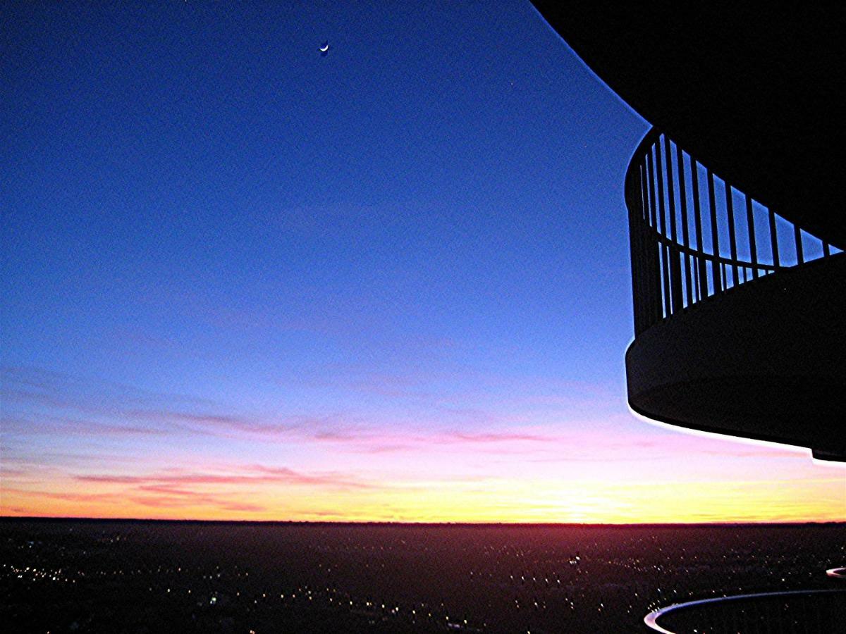 Royal - Sky - Suite Augsburg Ngoại thất bức ảnh