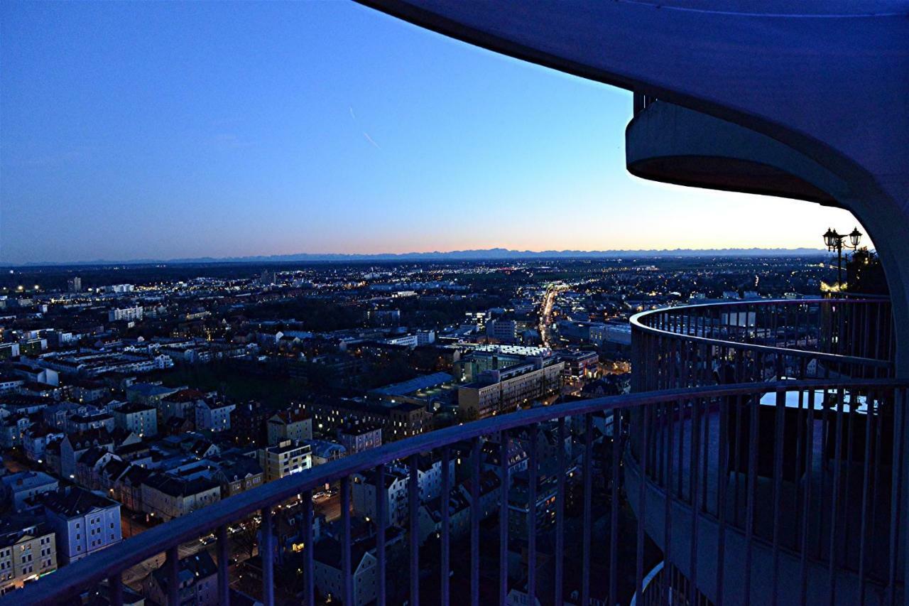 Royal - Sky - Suite Augsburg Ngoại thất bức ảnh